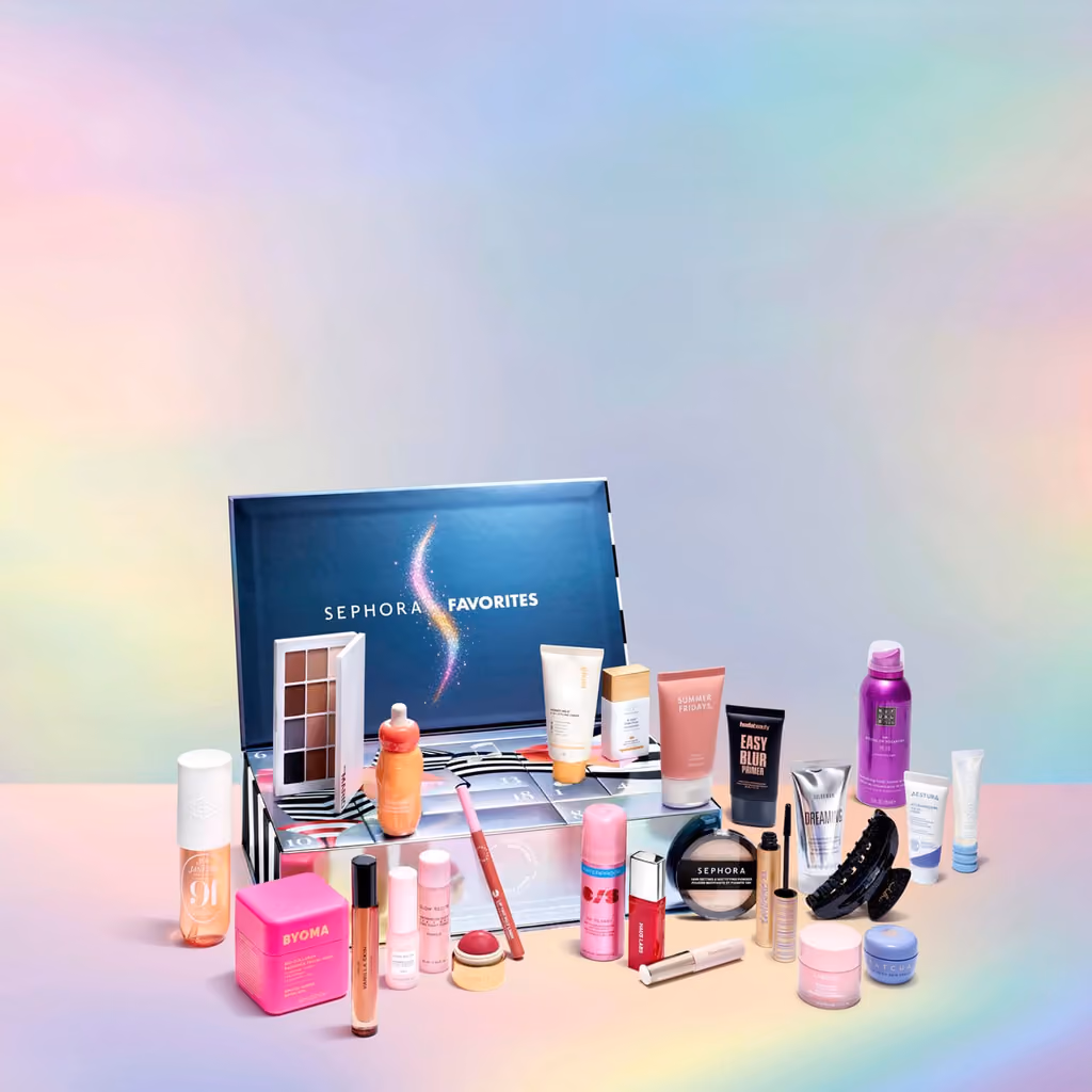 The Sephora Favorites 2026 calendar and its full contents on a pastel background