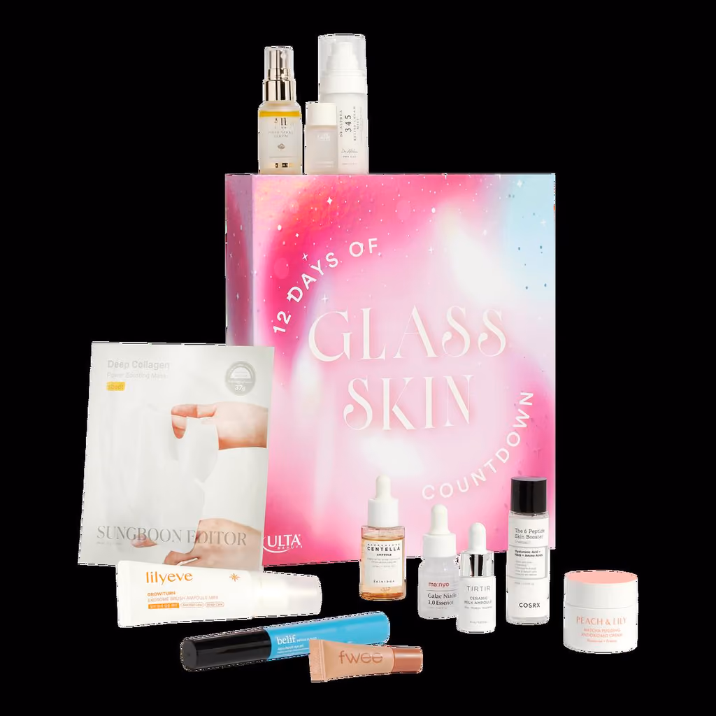 The closed box with the products around it