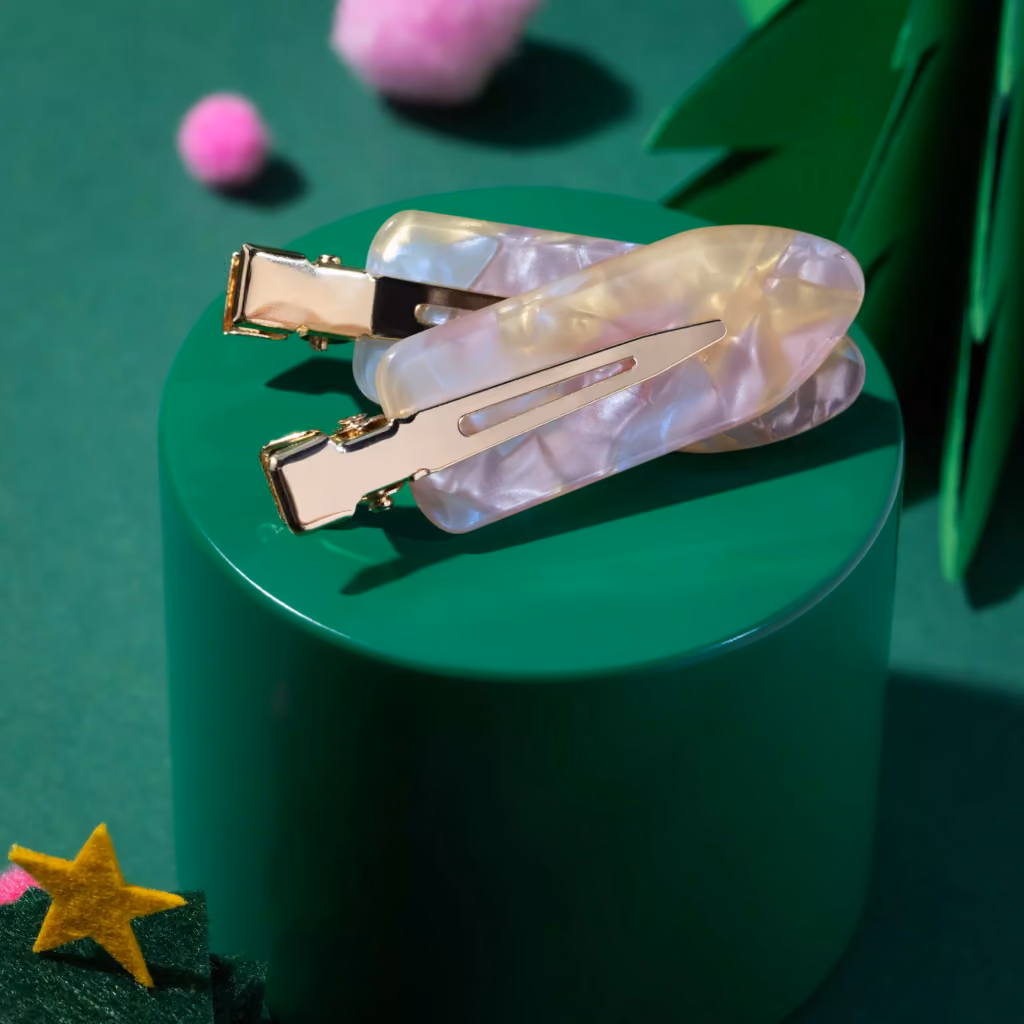 Essence little X-MAS WONDER 2025 advent calendar contents, photograph 2 of 6