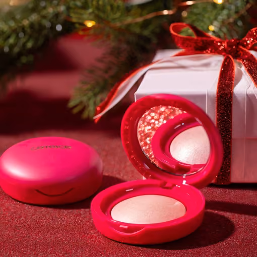 Catrice TWINKLING TREASURES advent calendar contents, photograph 3 of 7