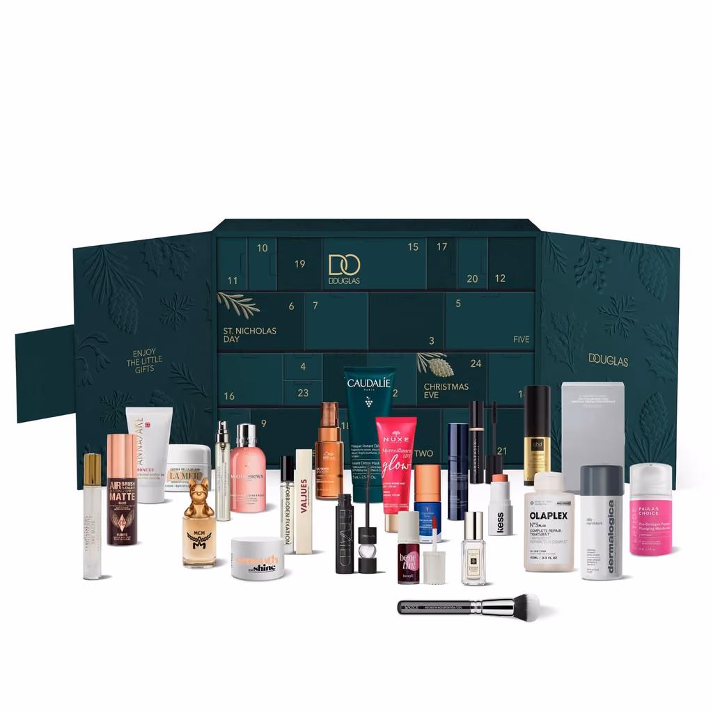 The open chest with the 24 products lined up in front of it