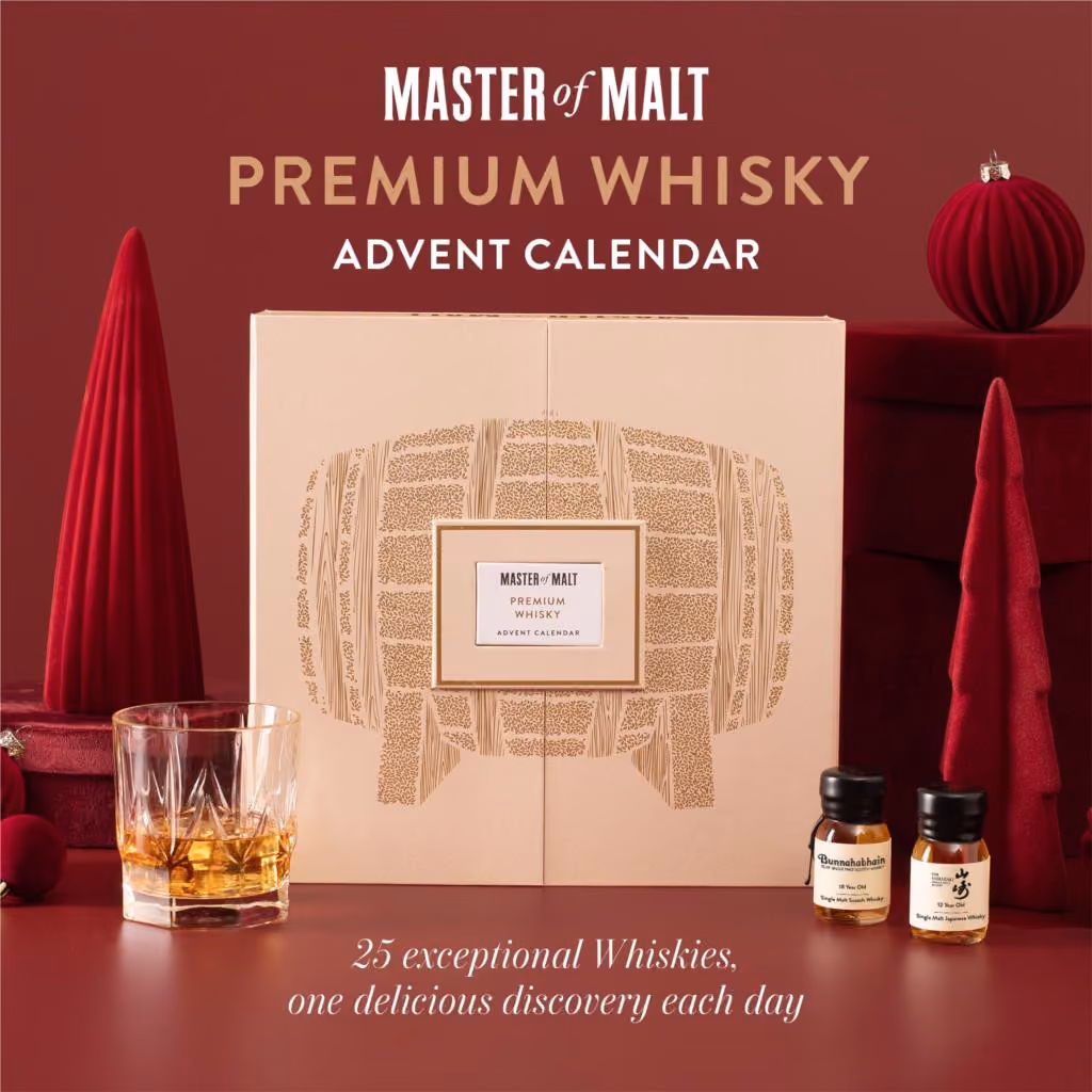 The cream cask-printed box on red with a tumbler and two drams beside it